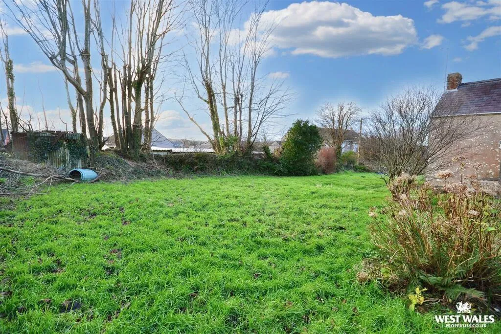 3 bed Semi-Detached