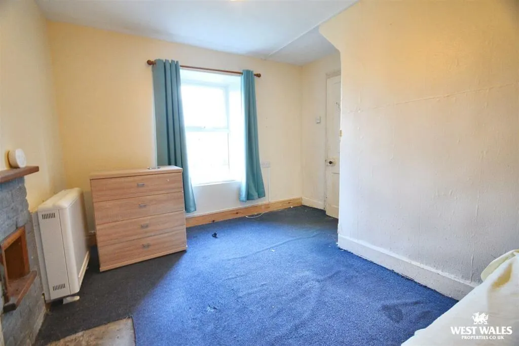 3 bed Semi-Detached