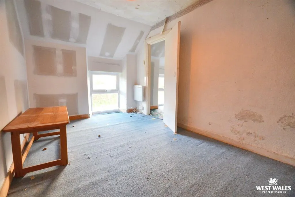 3 bed Semi-Detached