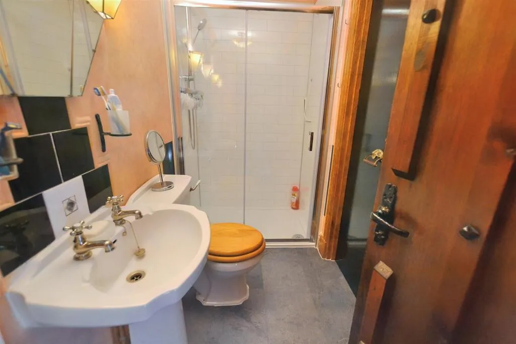 2 bed Apartment