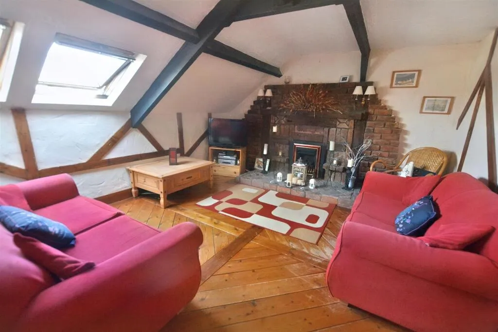 2 bed Apartment