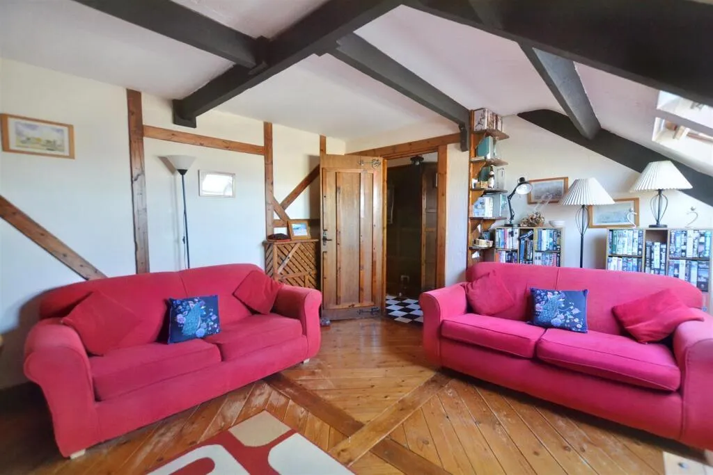 2 bed Apartment