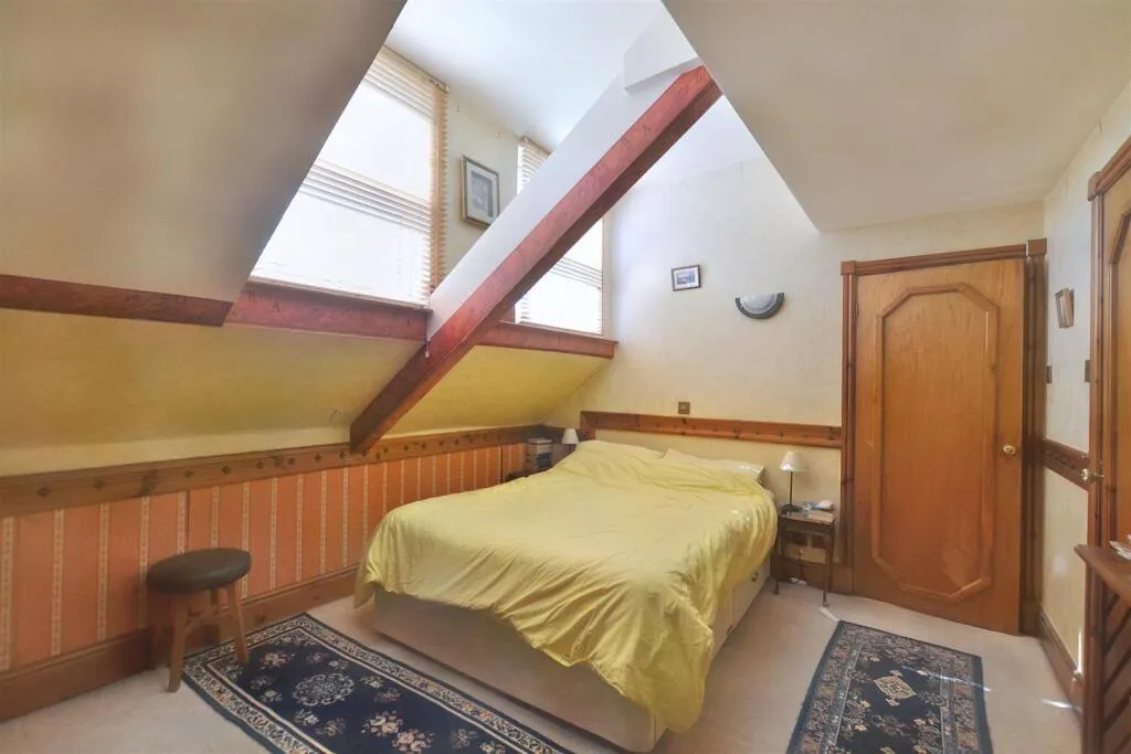 2 bed Apartment