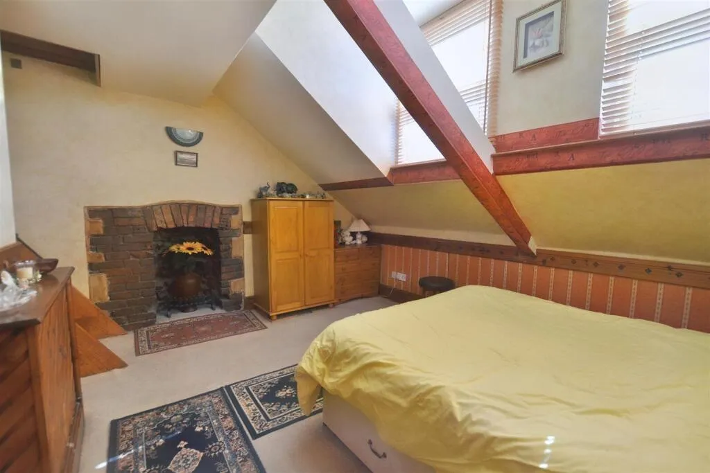 2 bed Apartment