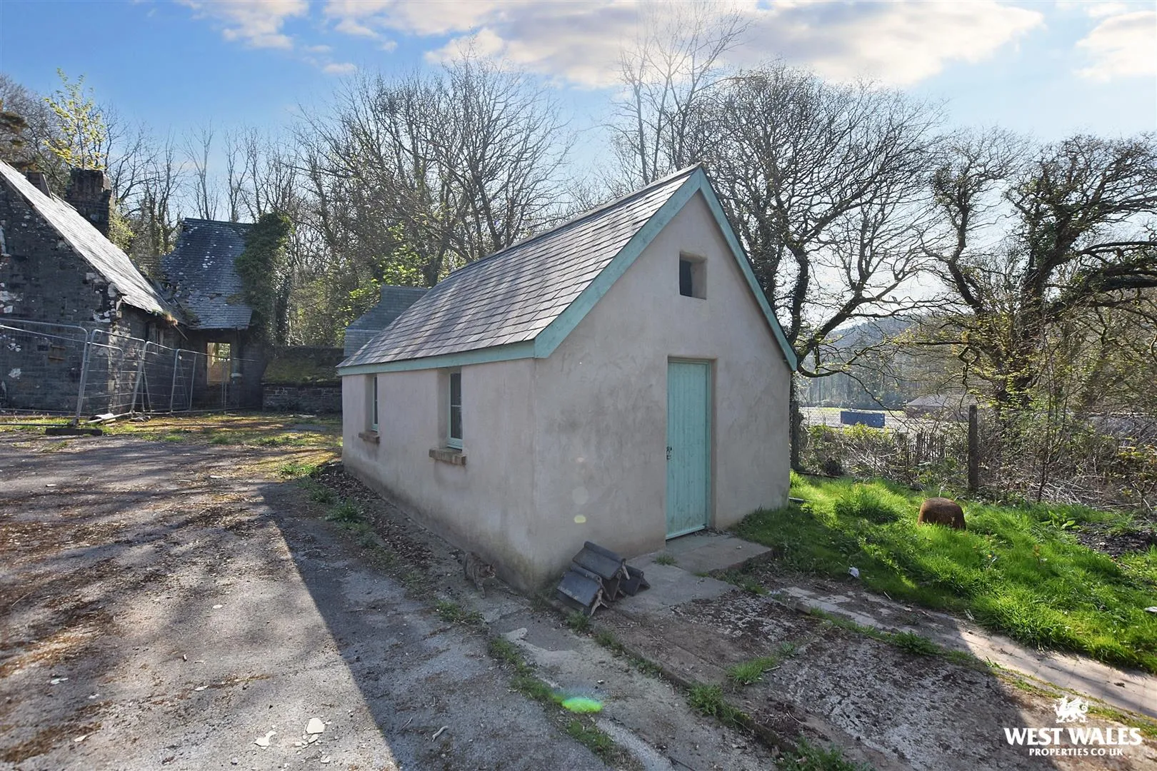 5 bed Manor House