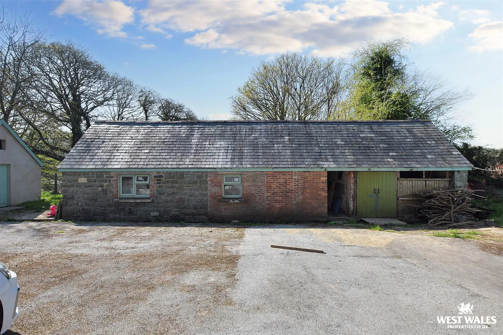 5 bed Manor House