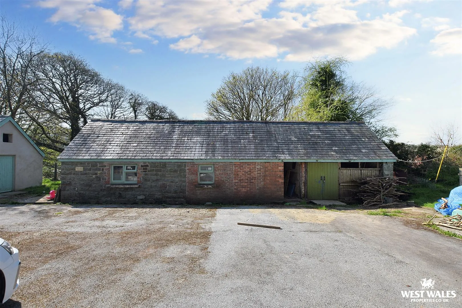 5 bed Manor House