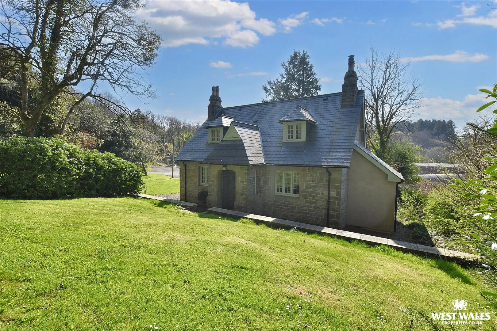 5 bed Manor House