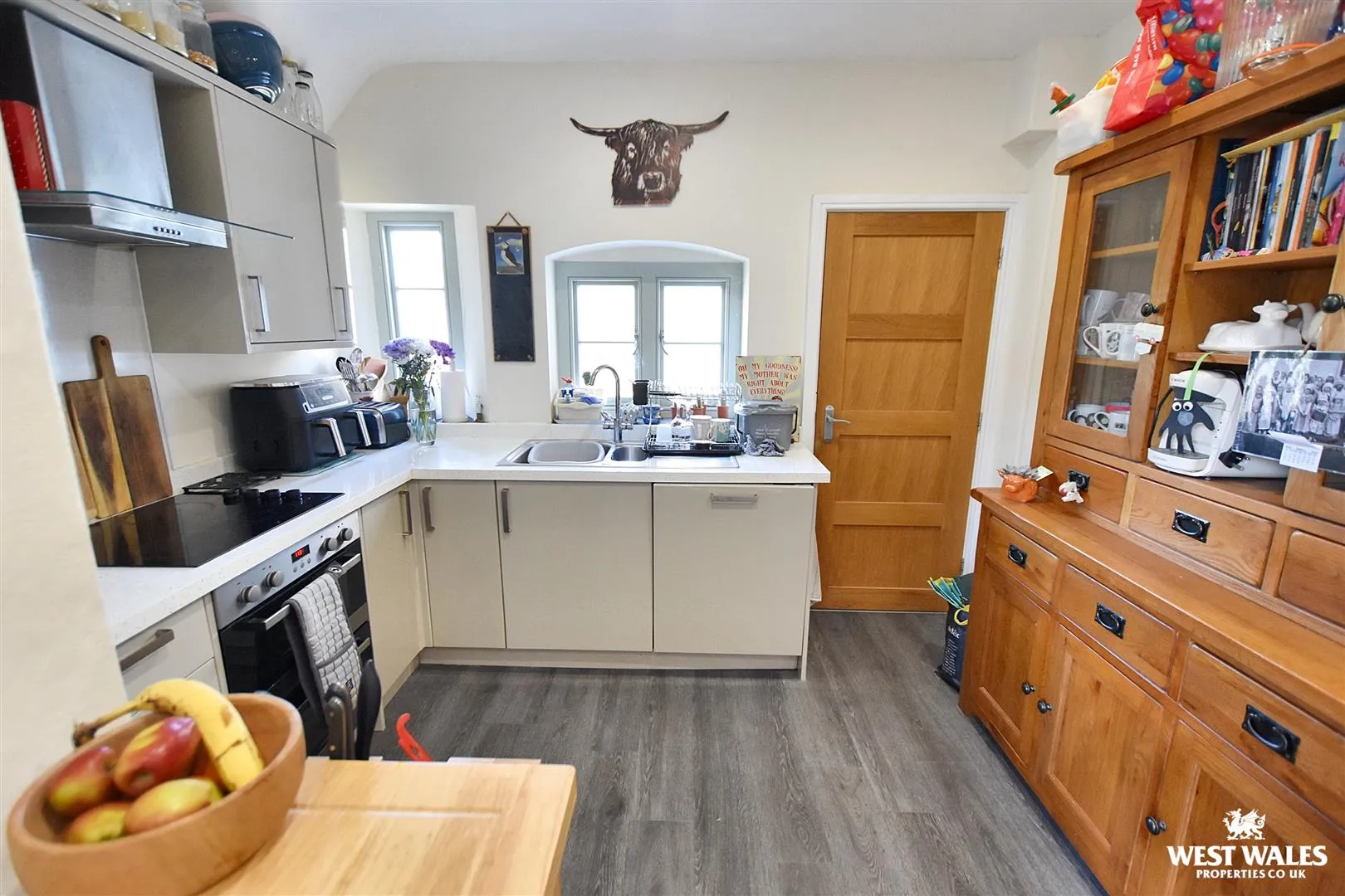 5 bed Manor House
