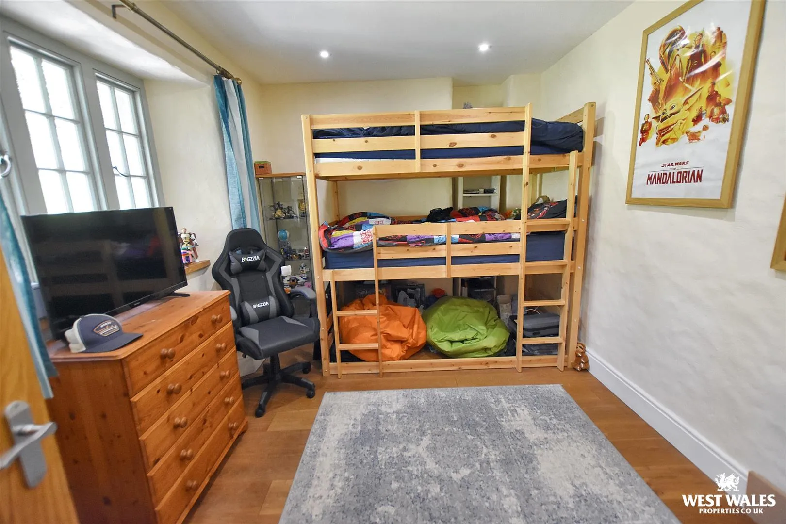 5 bed Manor House