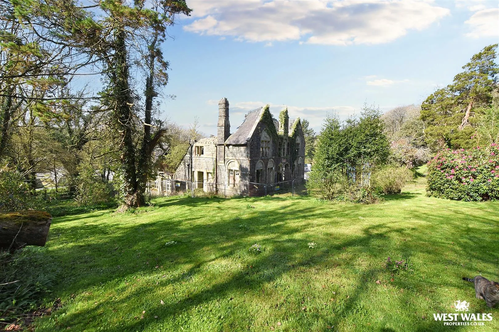 5 bed Manor House