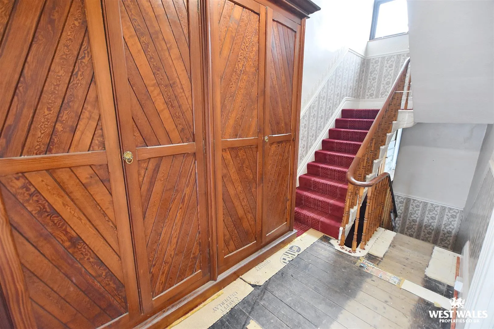 7 bed Terraced