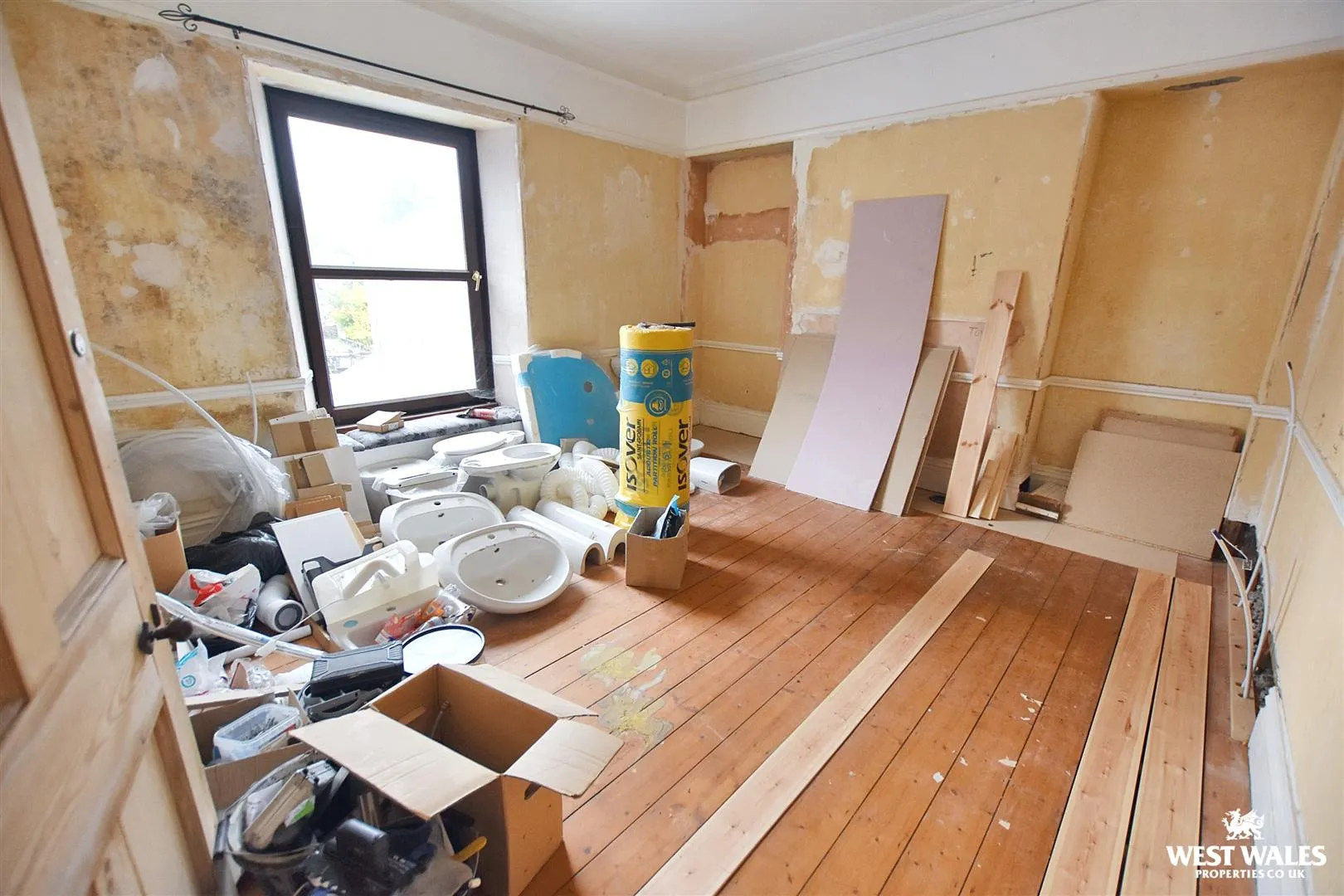 7 bed Terraced