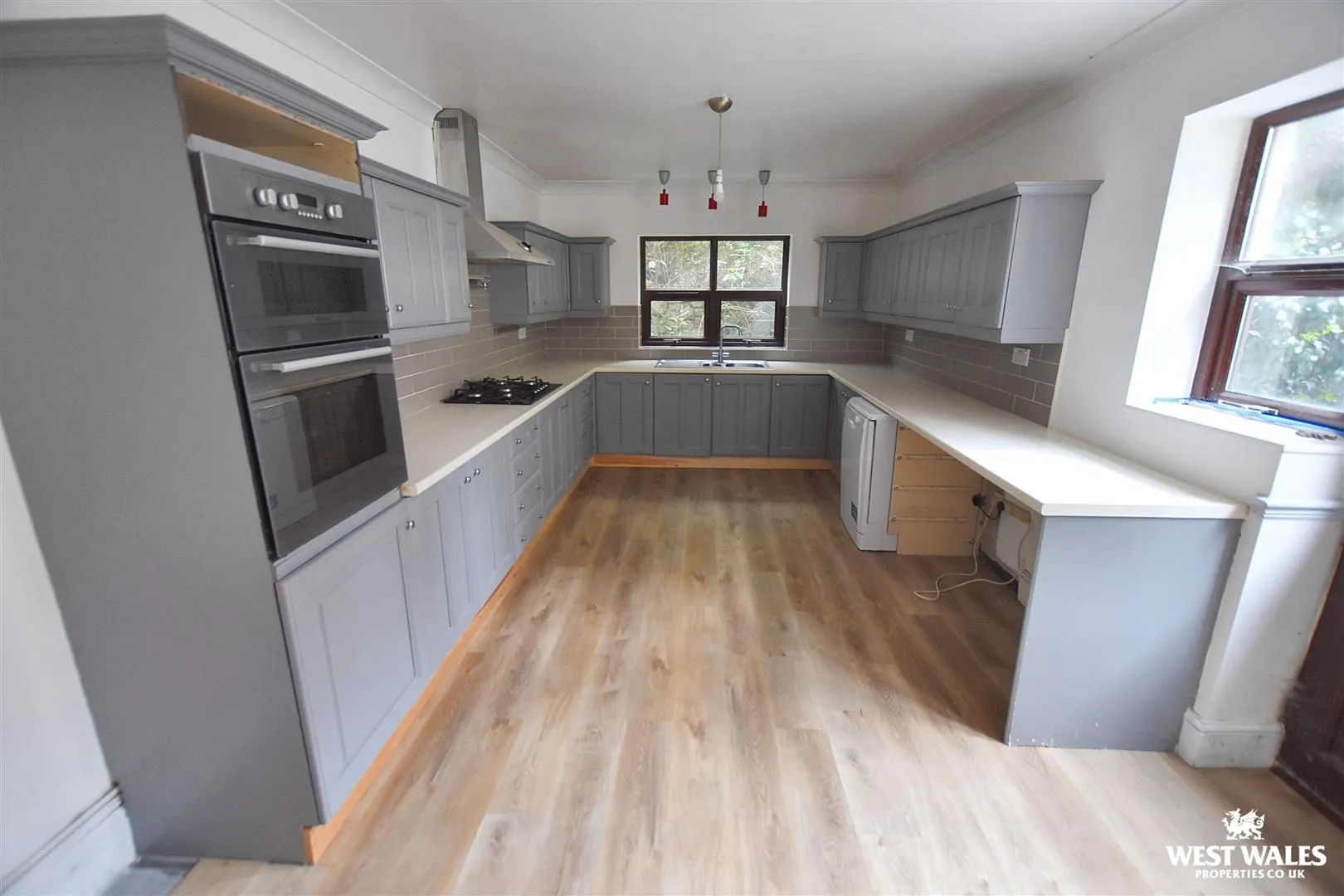 7 bed Terraced