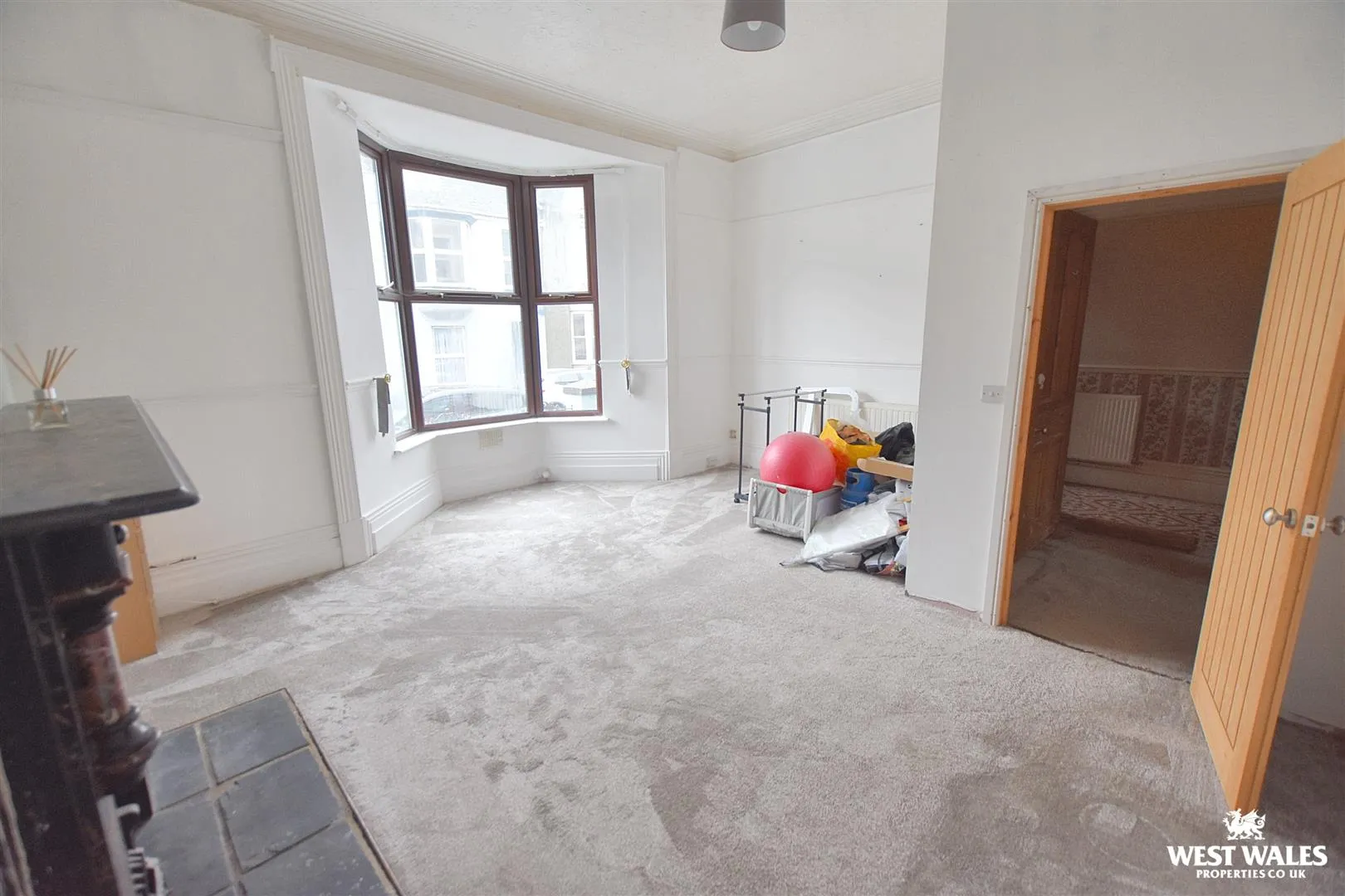 7 bed Terraced