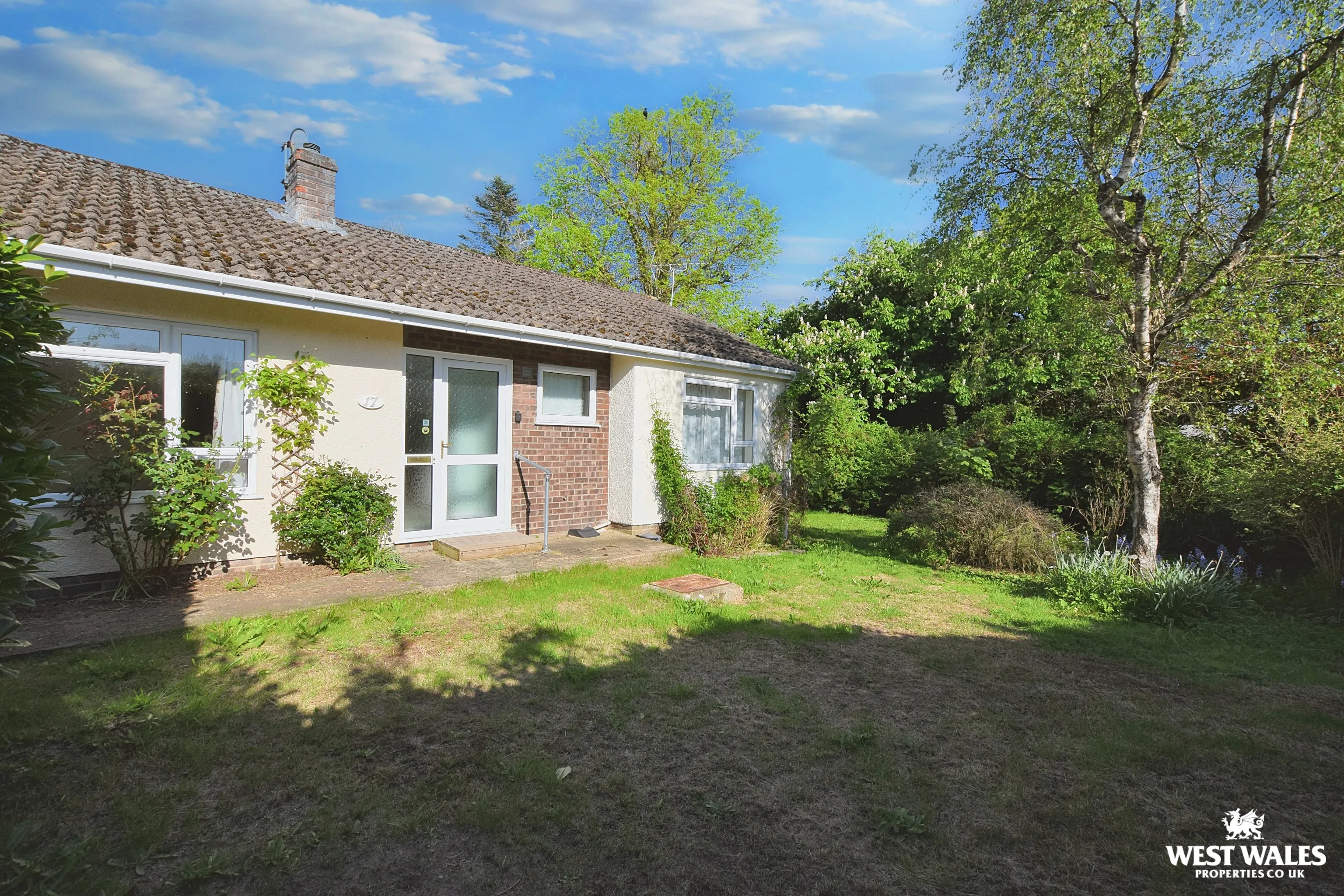 2 bed Detached Bungalow