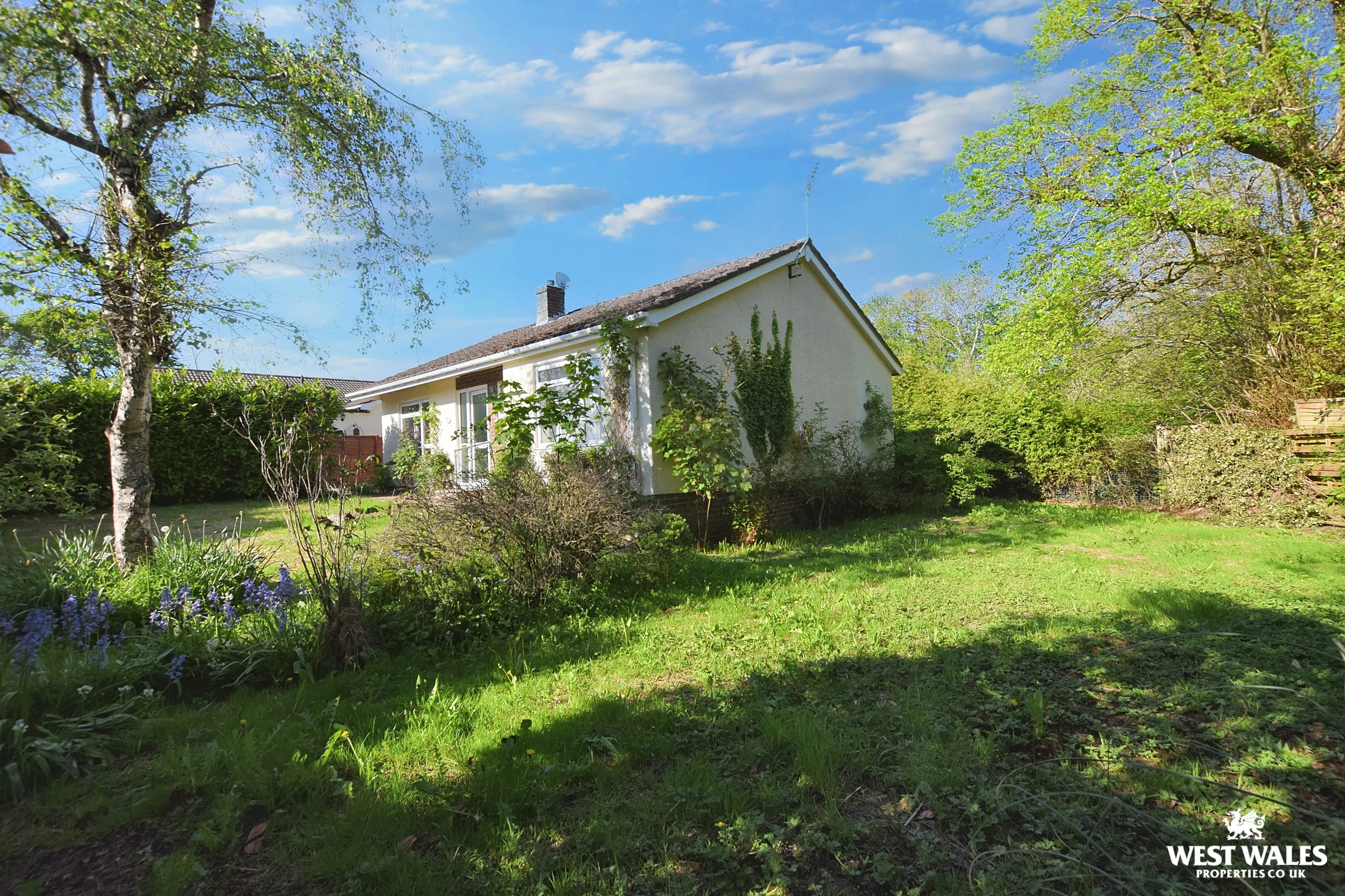 2 bed Detached Bungalow