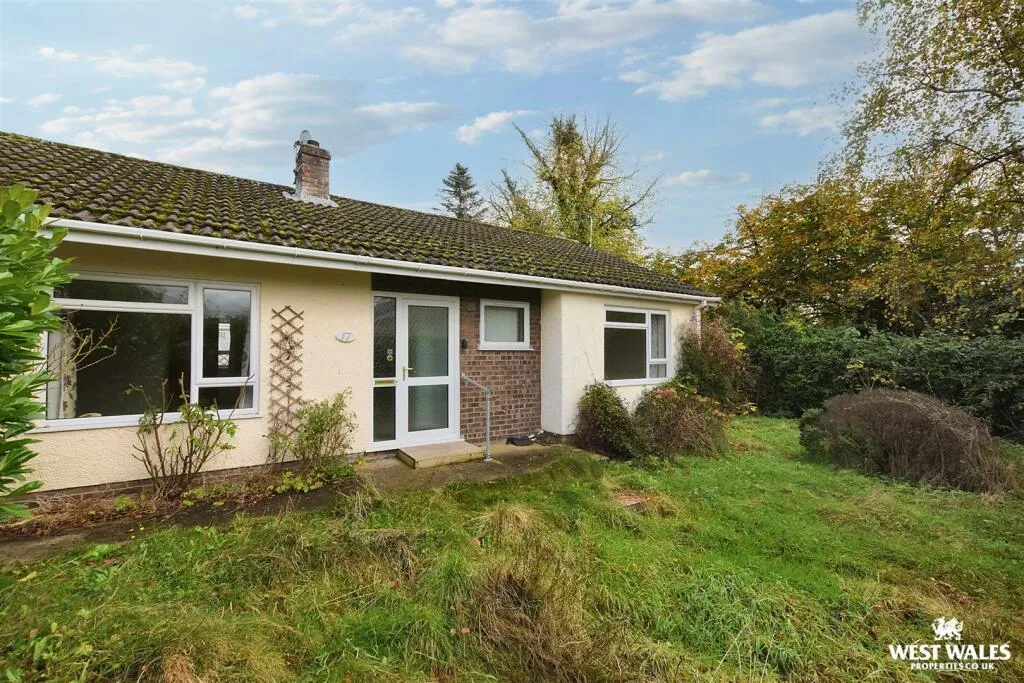2 bed Detached Bungalow