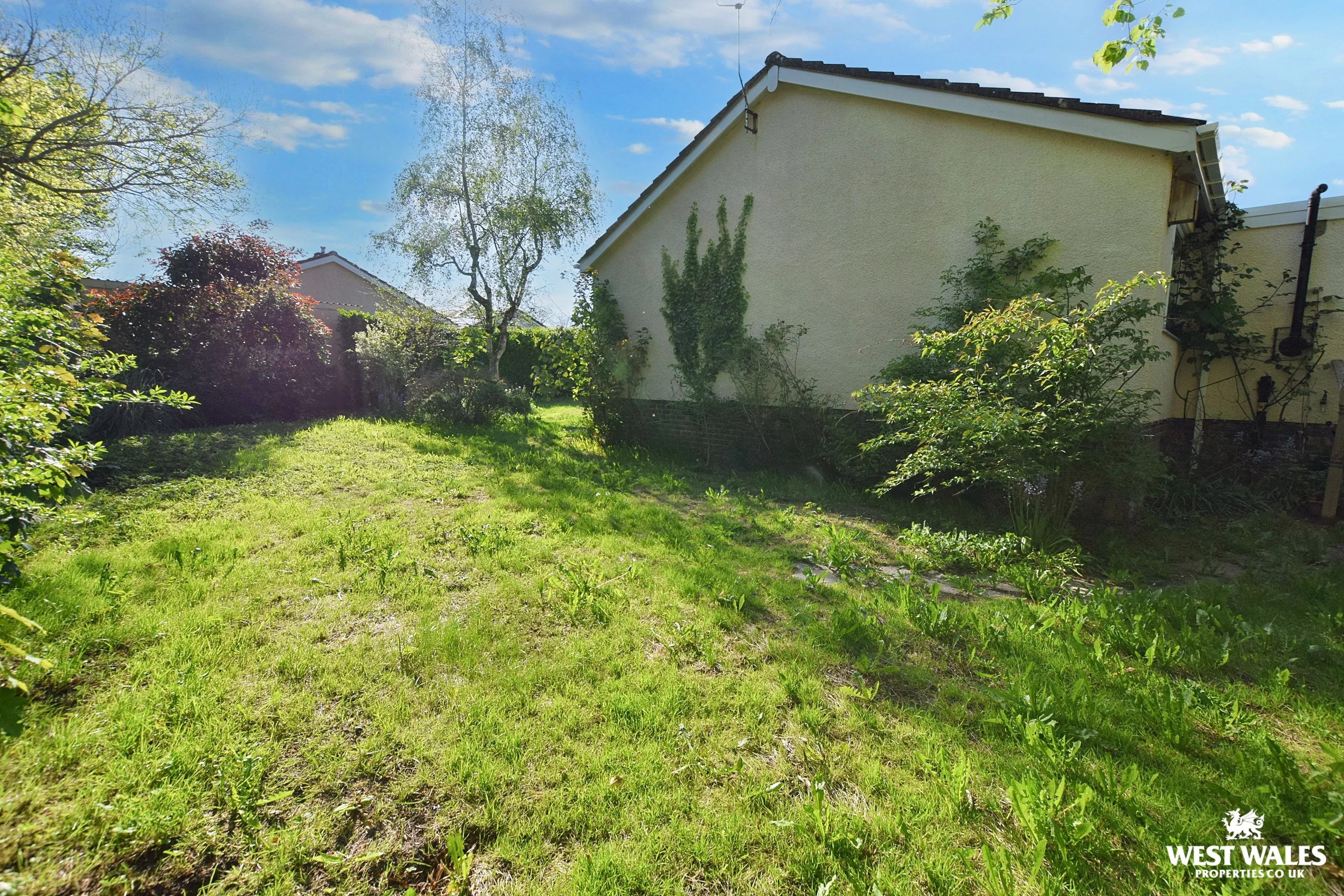 2 bed Detached Bungalow