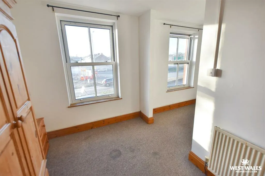 3 bed Town House