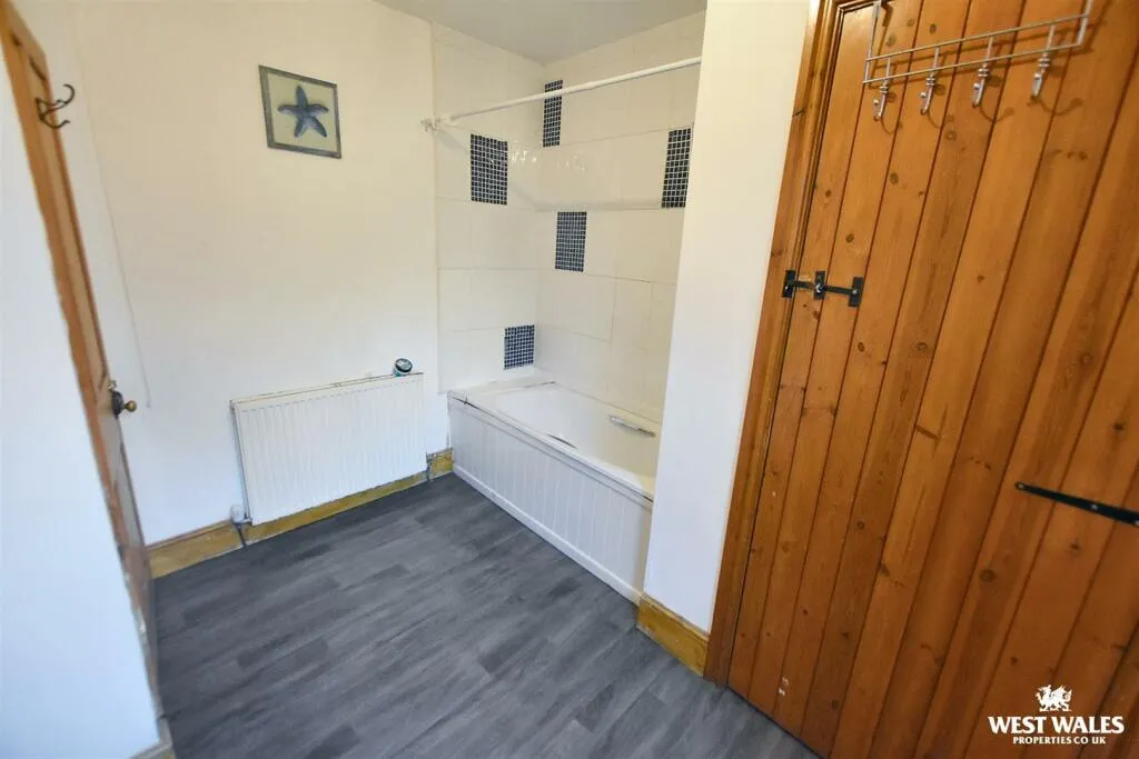 3 bed Town House