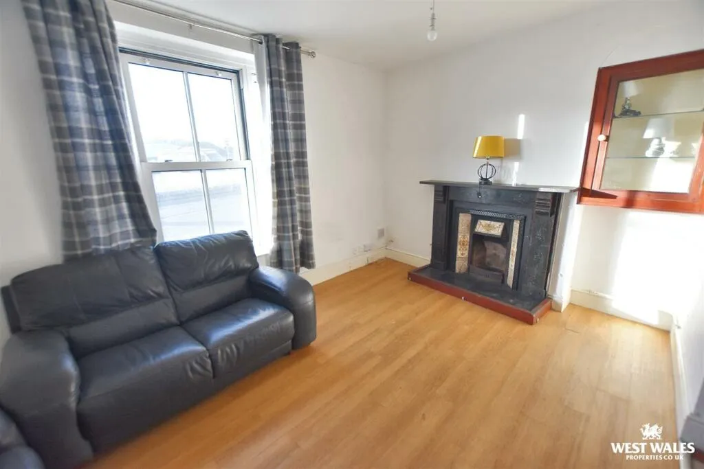 3 bed Town House
