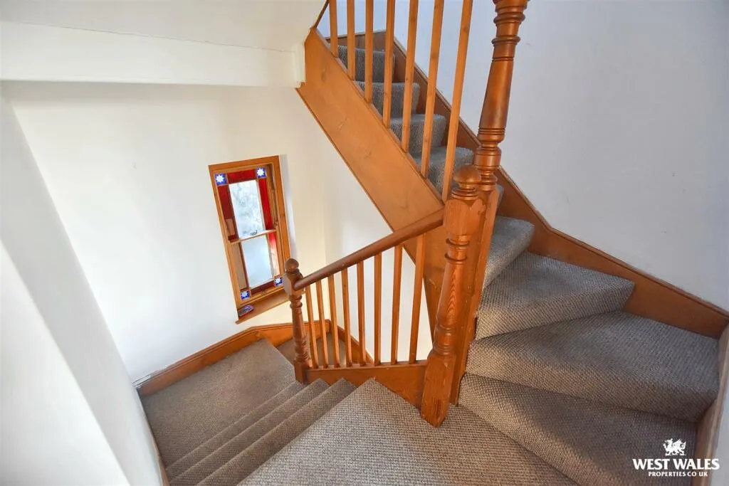 3 bed Town House