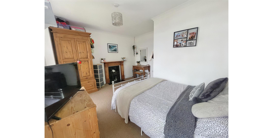 Marine Cliff & Penderi, Ferryside