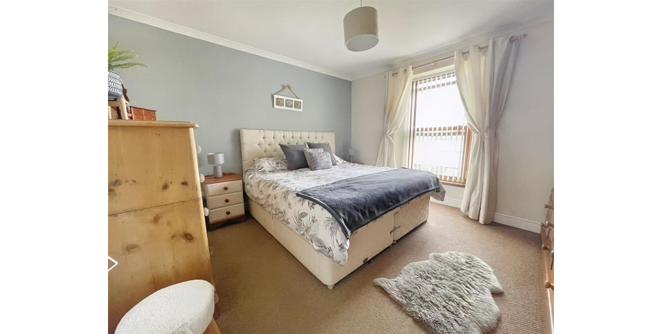 Marine Cliff & Penderi, Ferryside