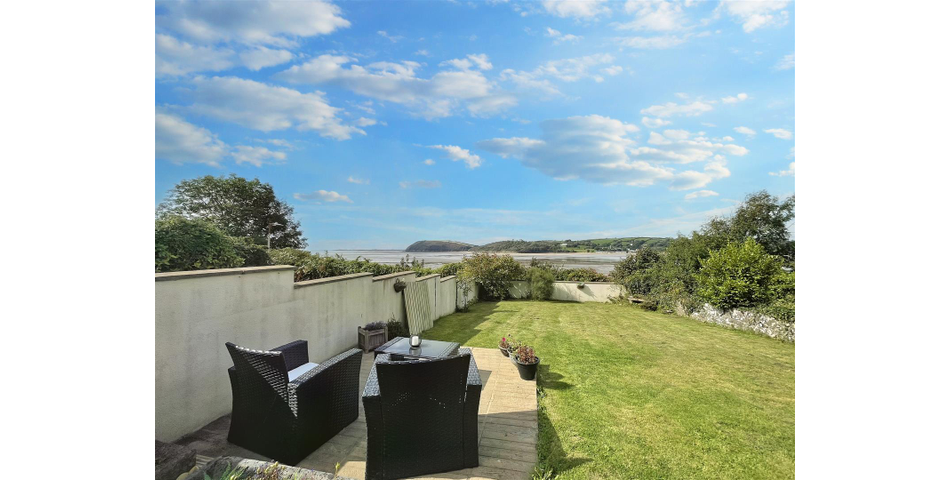 Marine Cliff & Penderi, Ferryside