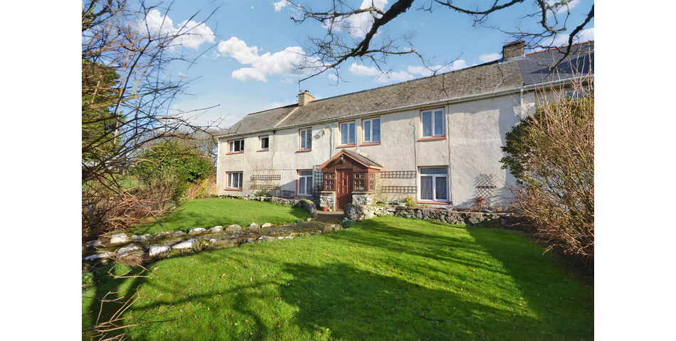 Torbant Farm House