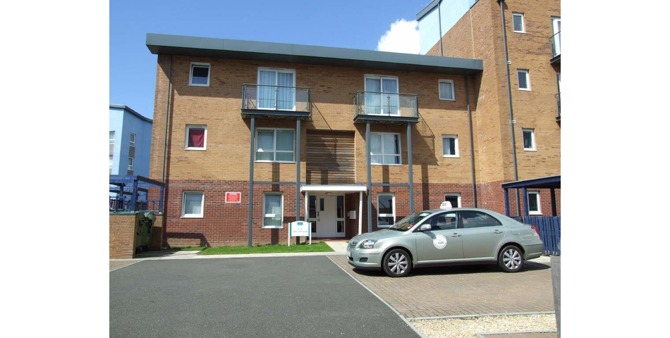 5 Cwrt Afon Lleidi, Millennium Quay