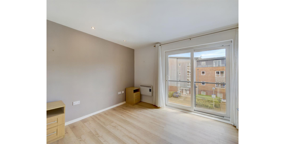 5 Cwrt Afon Lleidi, Millennium Quay