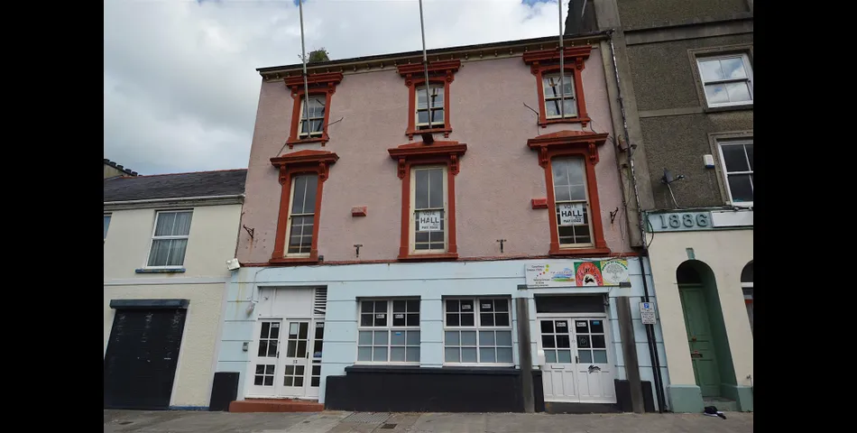 Mixed-use Commercial and Residential Unit