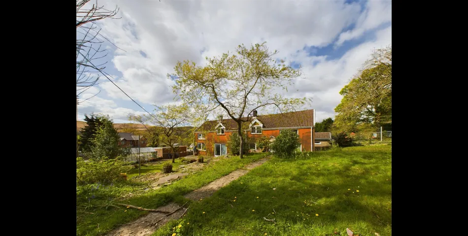 Heol Y Gors, Cwmgors, Ammanford