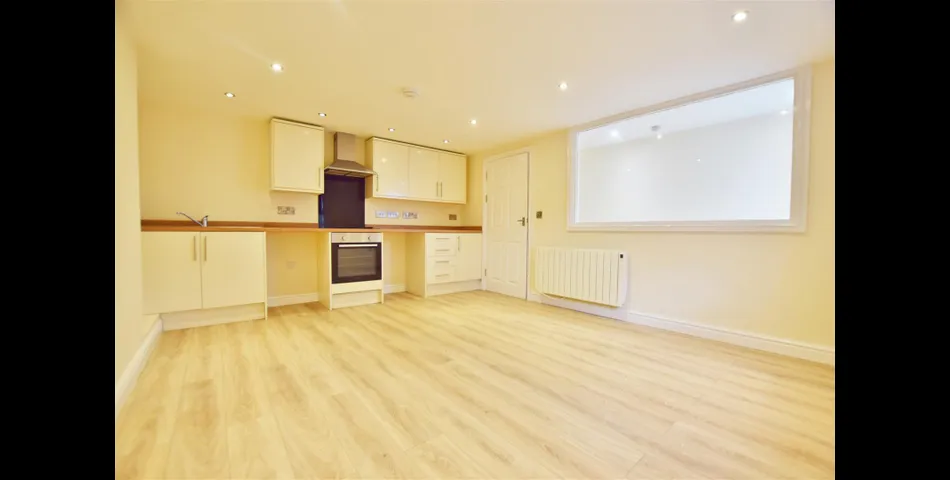 A Complex of 7 Apartments with Estuary Views