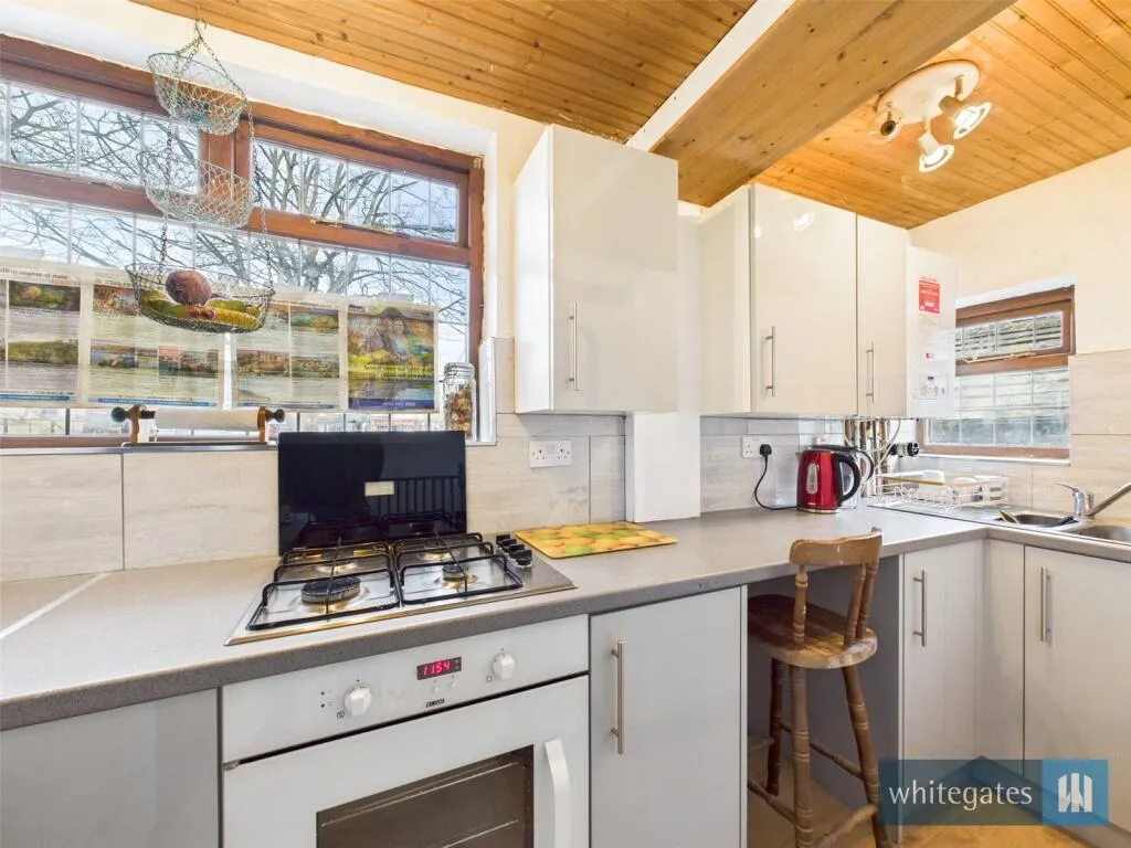 2 bed End of Terrace