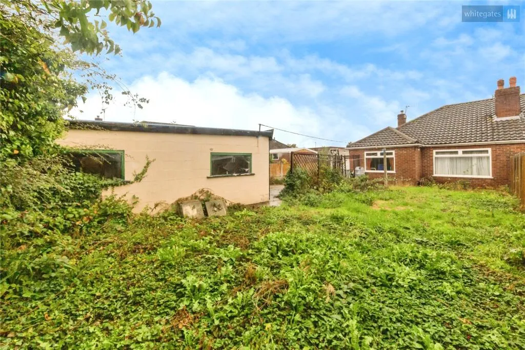 3 bed Semi-Detached Bungalow
