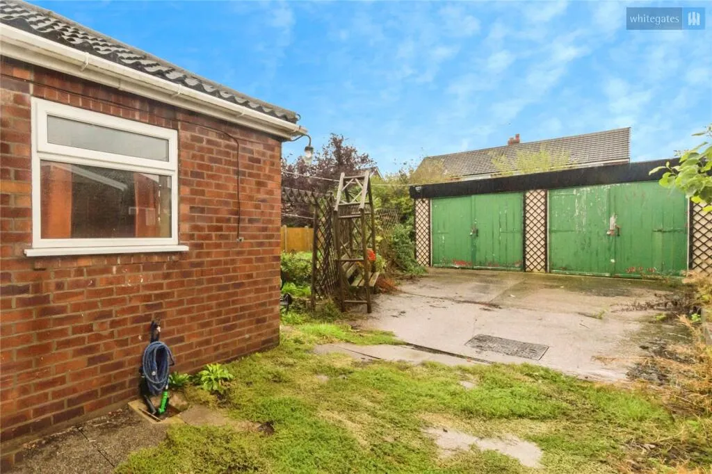 3 bed Semi-Detached Bungalow