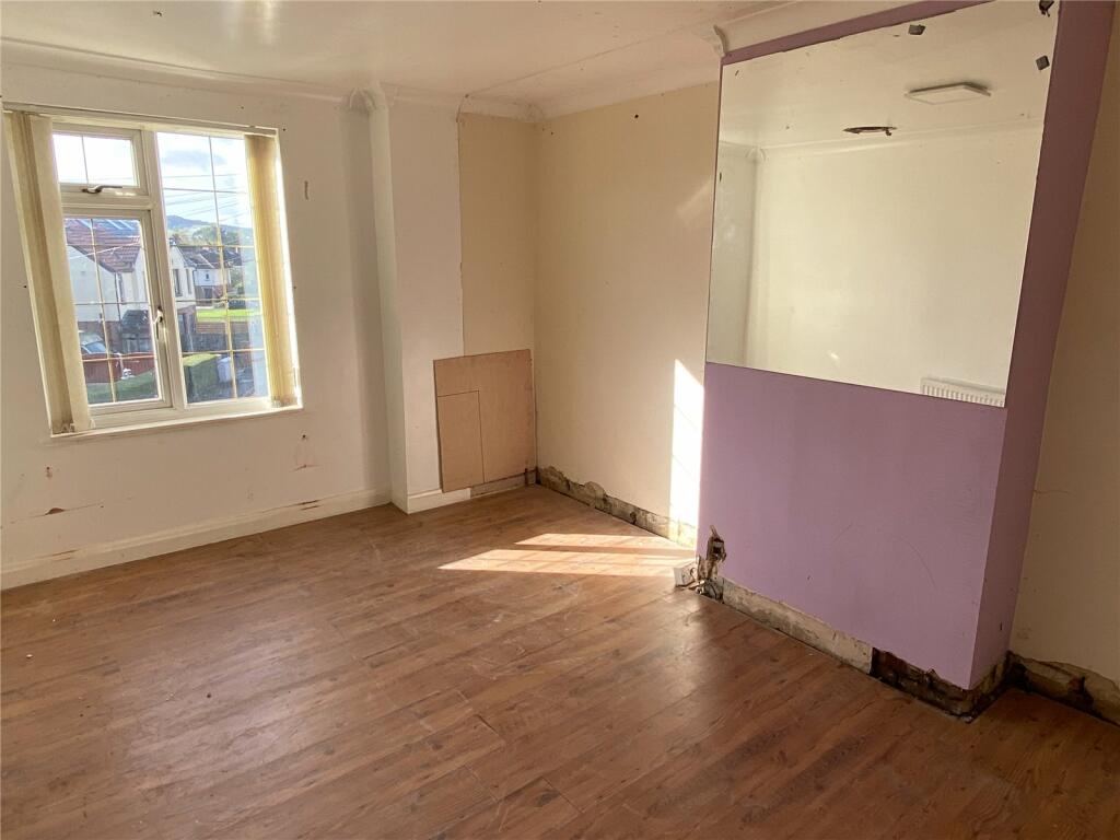 3 bed Semi-Detached