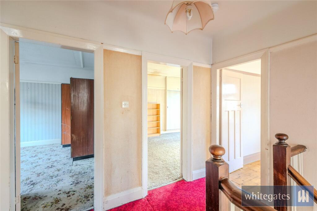 4 bed Semi-Detached