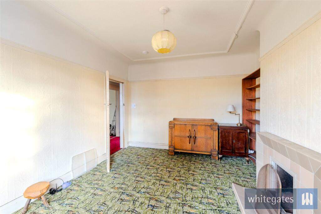 4 bed Semi-Detached