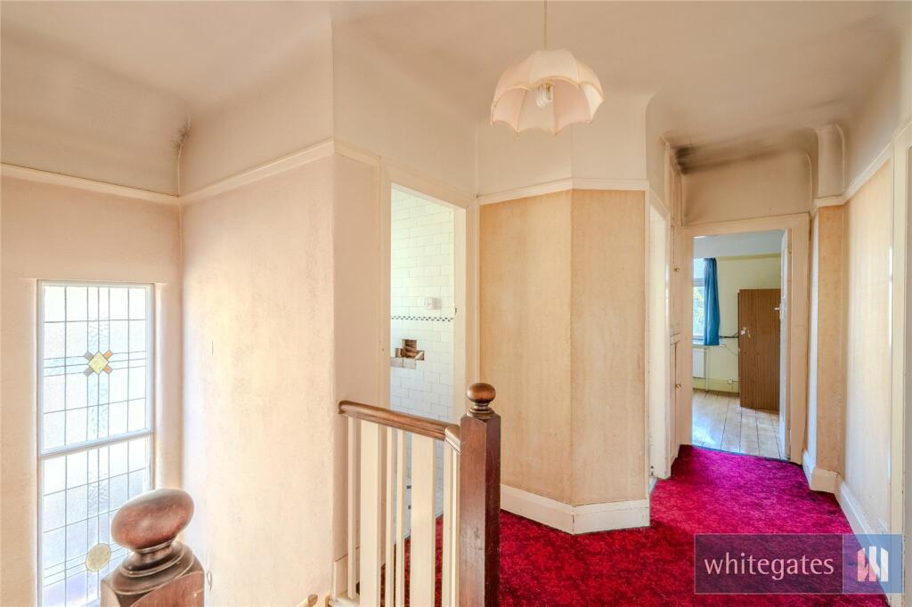 4 bed Semi-Detached