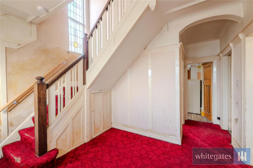 4 bed Semi-Detached