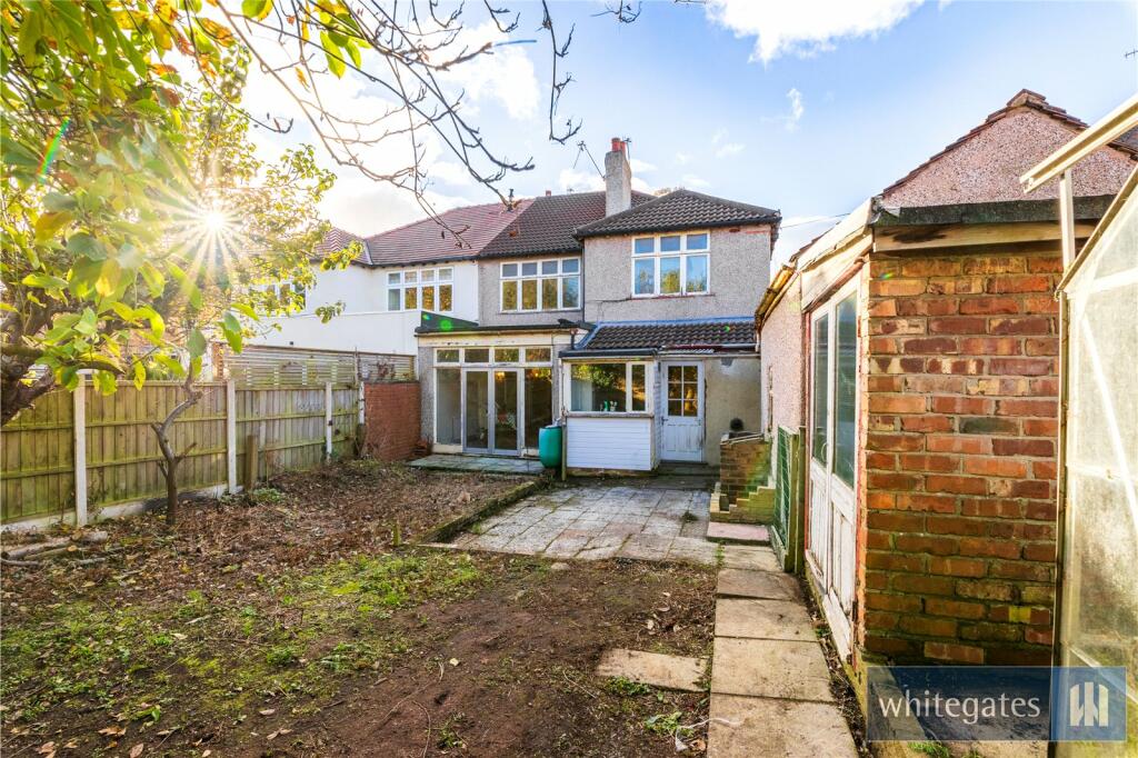 4 bed Semi-Detached
