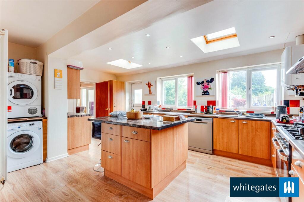 6 bed Semi-Detached
