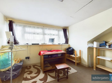 4 bed Terraced