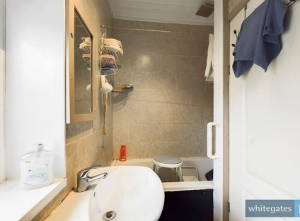 4 bed Terraced