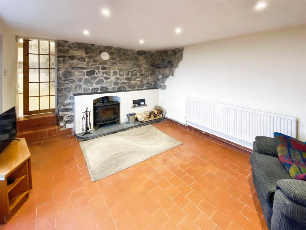 3 bed Semi-Detached