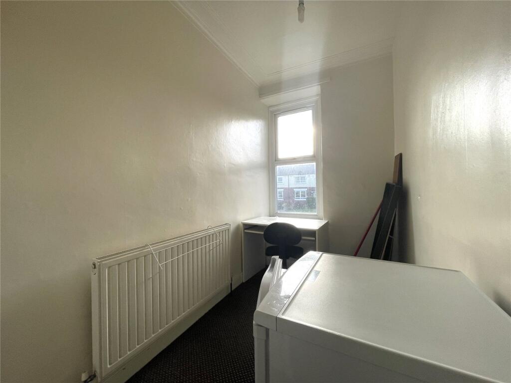 4 bed Terraced
